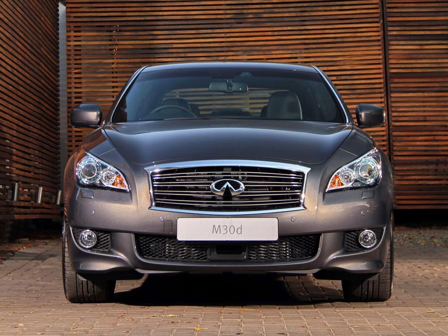  Infiniti M30d S 2012 года  (ZA) (фото 4 из 10)
